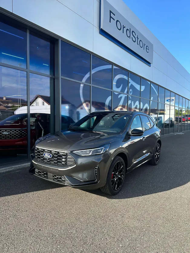 Ford Kuga 2.5 Plug-in Hybrid ST-Lin PHEV/FWD