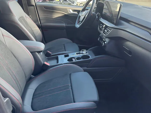 Ford Kuga 2.5 Plug-in Hybrid ST-Lin PHEV/FWD