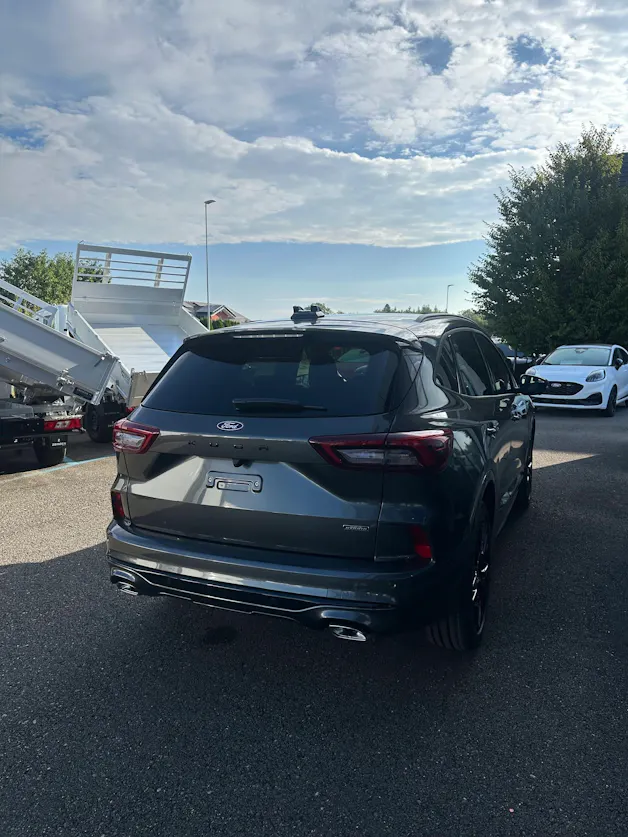 Ford Kuga 2.5 Plug-in Hybrid ST-Lin PHEV/FWD