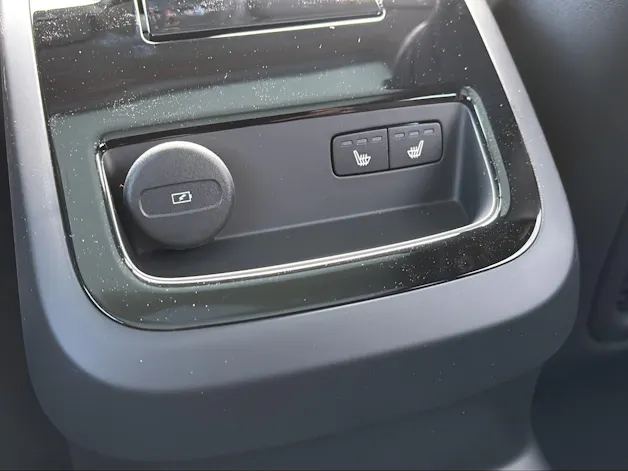 Volvo V60 T8 eAWD Plug in Hybrid Ultra Dark Geartronic