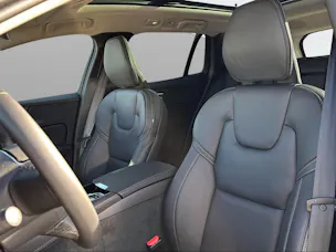 Volvo V60 T8 eAWD Plug in Hybrid Ultra Dark Geartronic