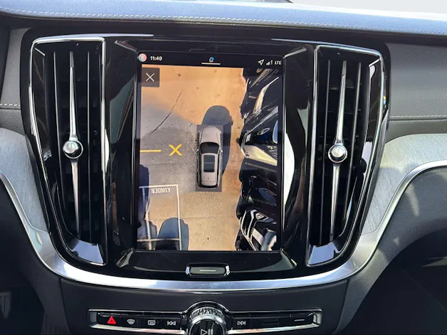 Volvo V60 T8 eAWD Plug in Hybrid Ultra Dark Geartronic