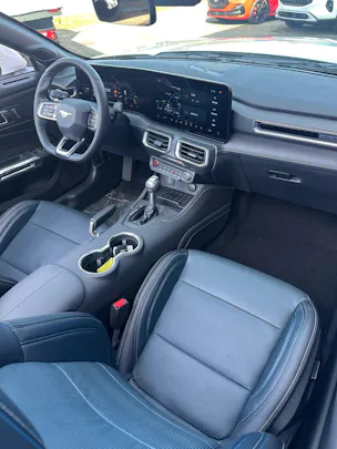 Ford Mustang Convertible 5.0 V8 GT 450CV/Aut.