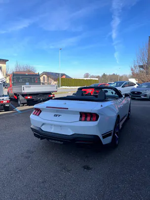 Ford Mustang Convertible 5.0 V8 GT 450CV/Aut.