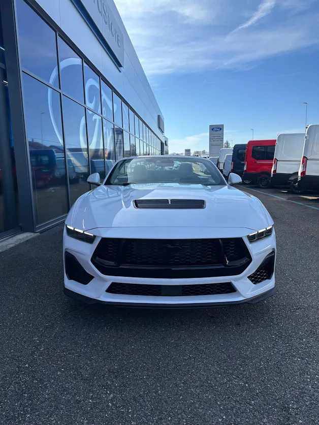 Ford Mustang Convertible 5.0 V8 GT 450CV/Aut.