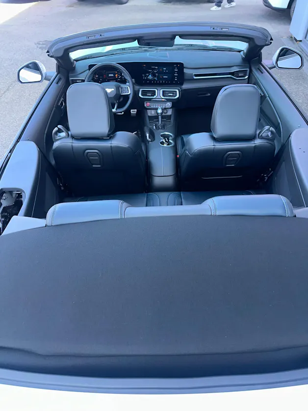 Ford Mustang Convertible 5.0 V8 GT 450CV/Aut.