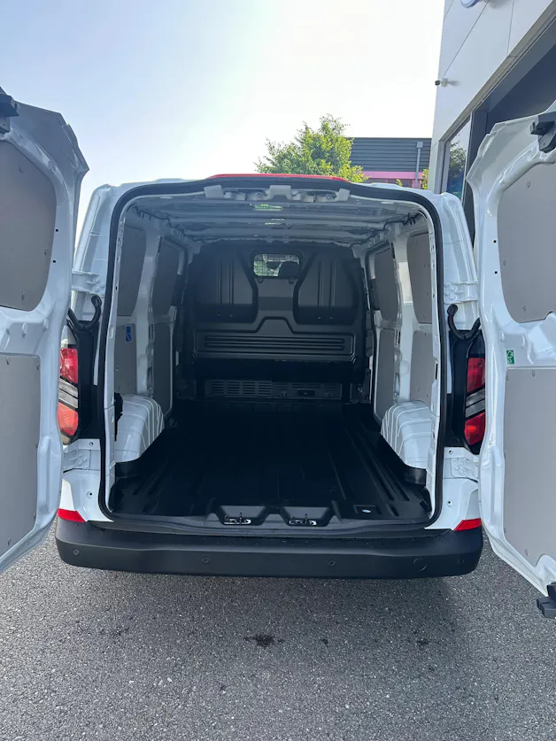 Ford Transit Custom Van 320 L1 2.0 EcoBl Trend/136CV/Aut.