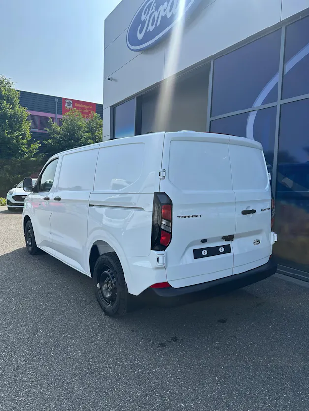 Ford Transit Custom Van 320 L1 2.0 EcoBl Trend/136CV/Aut.
