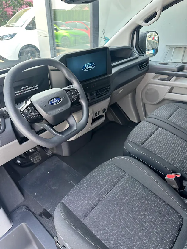 Ford Transit Custom Van 320 L1 2.0 EcoBl Trend/136CV/Aut.