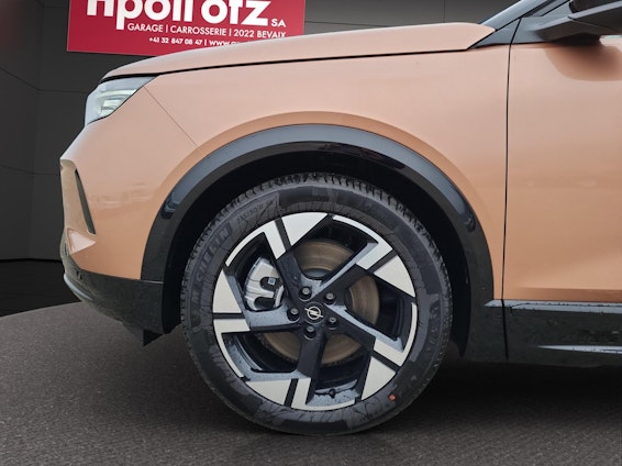 Vehicle image 3 Vehicle image 3