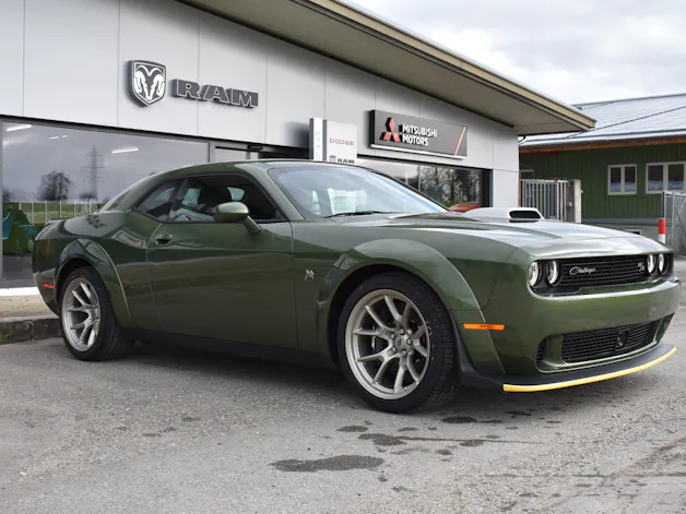 Dodge Challenger Swinger F8 Green