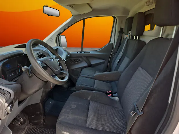Ford Transit Custom Van 250 L1H1 Startup