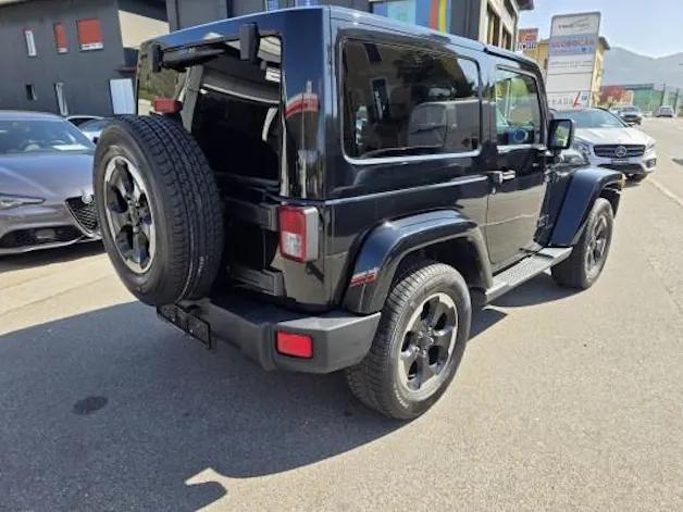 Jeep Wrangler 2.8CRD Sahara X