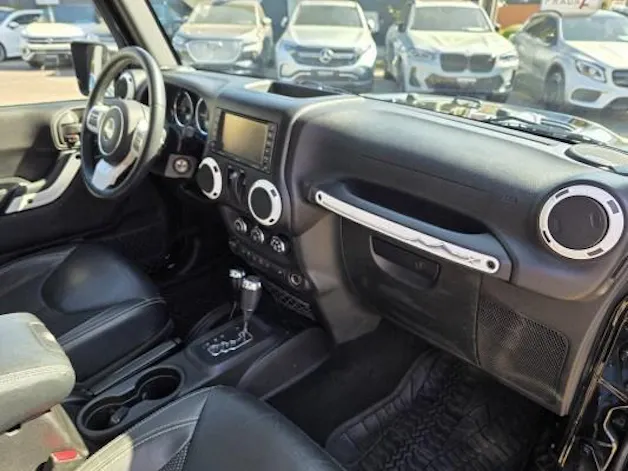 Jeep Wrangler 2.8CRD Sahara X