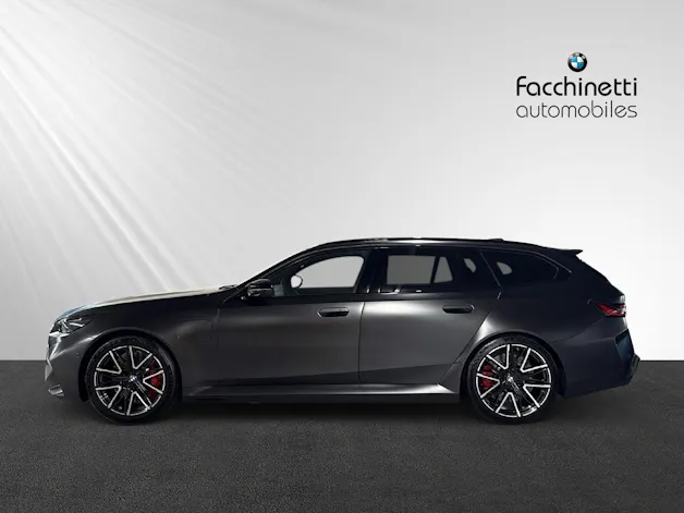 BMW M5 xDrive Touring