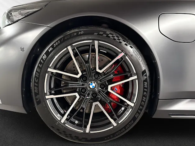 BMW M5 xDrive Touring