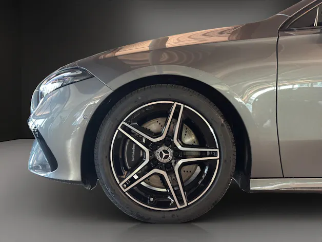 Mercedes-Benz A 250 4Matic 8G-DCT AMG Line