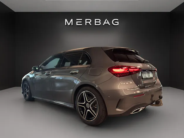 Mercedes-Benz A 250 4Matic 8G-DCT AMG Line