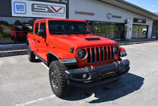 Jeep Gladiator Mojave Sand Runner