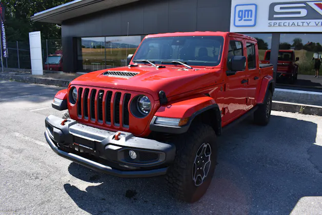 Jeep Gladiator Mojave Sand Runner