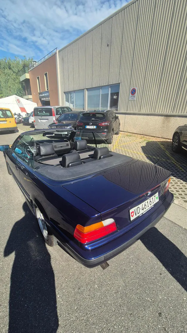 BMW 320