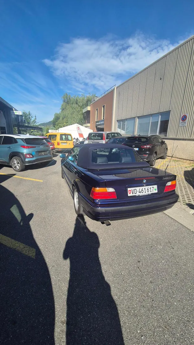 BMW 320