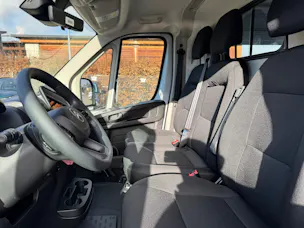 Citroën Jumper 35 2.2 BlueHDi 180 L2H2 verglast EAT8