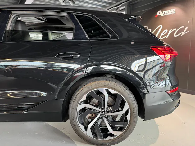 Audi e-tron 55 S Line Black Edition quattro
