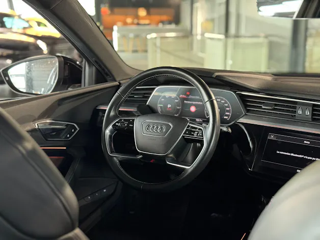 Audi e-tron 55 S Line Black Edition quattro