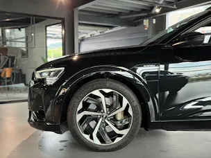 Audi e-tron 55 S Line Black Edition quattro