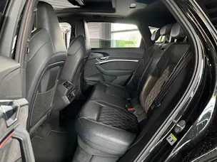 Audi e-tron 55 S Line Black Edition quattro