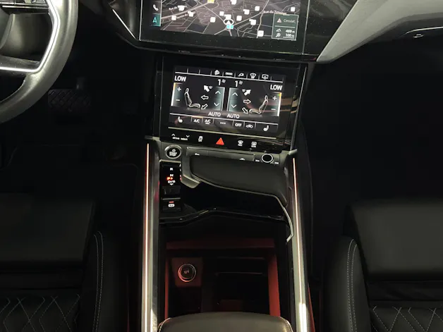 Audi e-tron 55 S Line Black Edition quattro