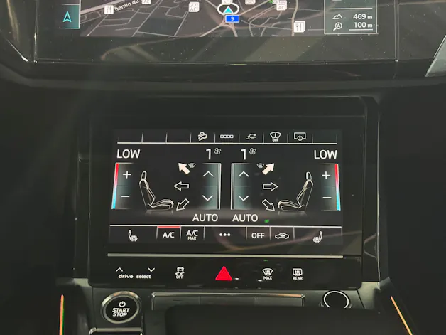Audi e-tron 55 S Line Black Edition quattro