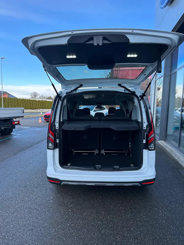 Ford TOURNEO CONNECT Grand 2.0 EcoB Active/122CV/Man.