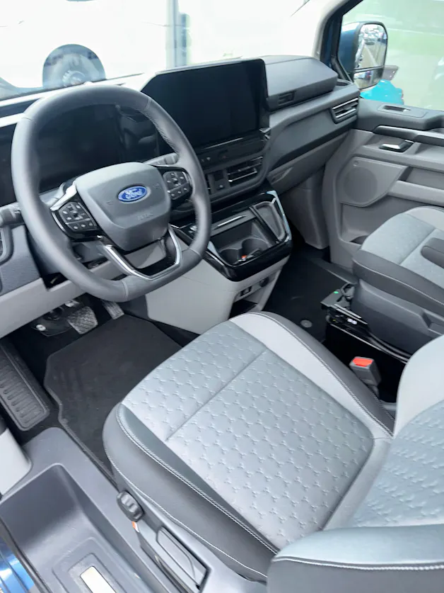 Ford Transit C Nugget 320 L1 2.0 Ec Titanium/170CV/Aut.