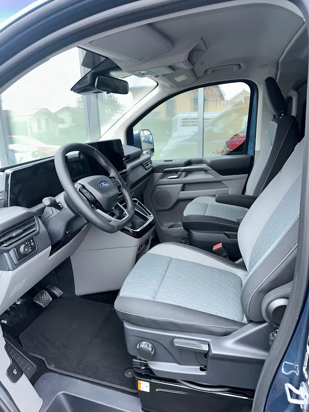 Ford Transit C Nugget 320 L1 2.0 Ec Titanium/170CV/Aut.
