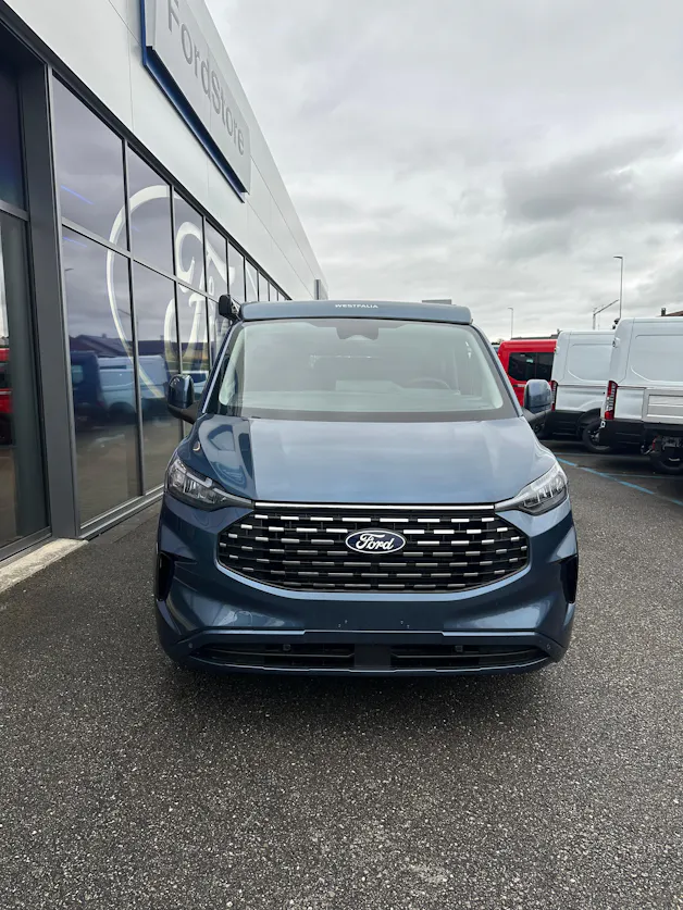 Ford Transit C Nugget 320 L1 2.0 Ec Titanium/170CV/Aut.