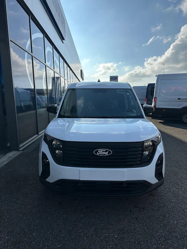 Ford Transit Courier van 1.0 EcoBoo Trend/125CV/Aut.