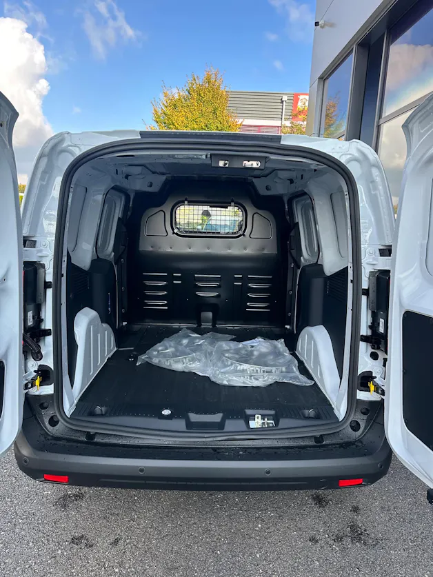 Ford Transit Courier van 1.0 EcoBoo Trend/125CV/Aut.