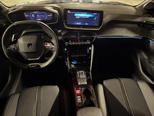 Peugeot 208 1.2 MHEV 145 GT