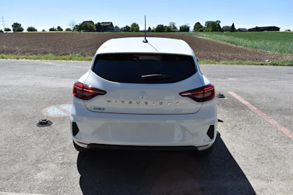 MITSUBISHI COLT 5