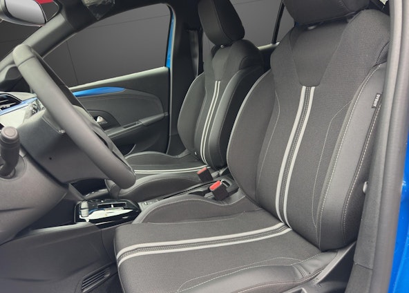 Vehicle image 5 Vehicle image 5