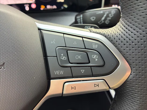 VW Golf Variant 2.0 TSI R-Line DSG 4 Motion