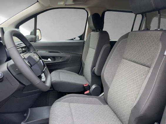 Vehicle image 7 Vehicle image 7