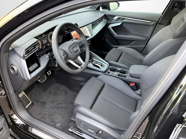 Audi A3 Sportback TFSI 110 kW S line Attraction S tronic