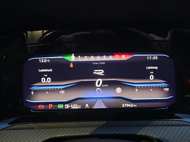 VW Golf Variant 2.0 TSI R DSG 4Motion