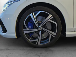 VW Golf Variant 2.0 TSI R DSG 4Motion