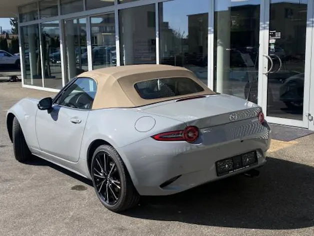 Mazda MX-5 S-G 184 Kazari