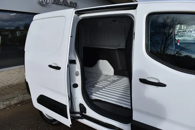 Peugeot e-Partner Long 50kWh Premium