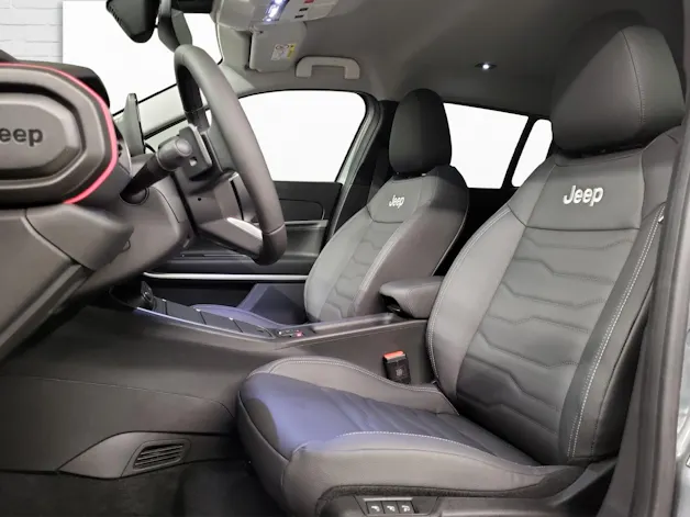 Jeep Avenger 1.2 MHEV Summit